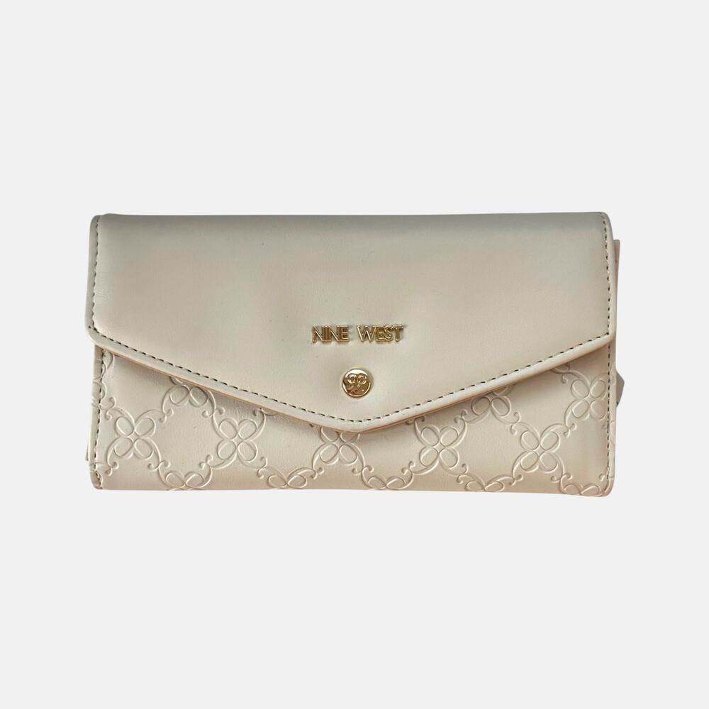 Nine West Beige Envelope Wallet – Pre-Loved
